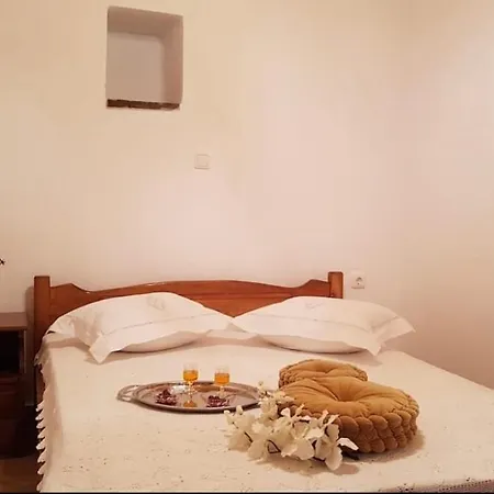 Traditional House In Apartament *
